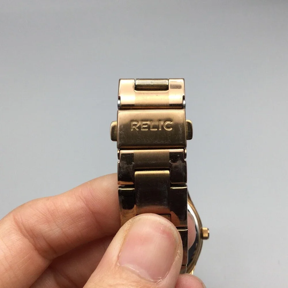 Relic Womens 37mm Gold Tone Watch Crystals Day Date Stainless New Battery 6.5
